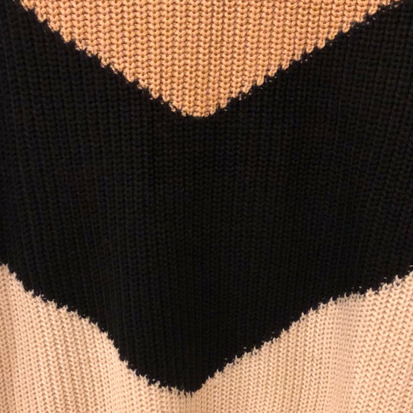 Avara Sweater - Picture 3 of 6